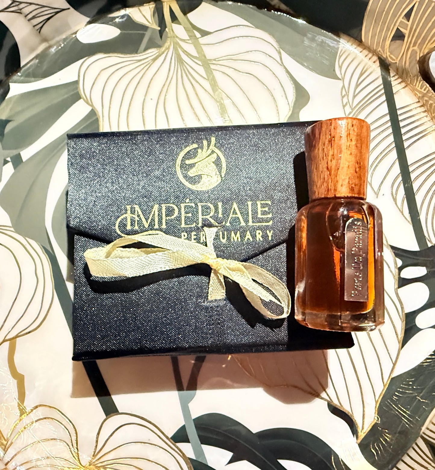 Porte Du Paradis - An olfactory masterpiece born of light, luxury, and allure